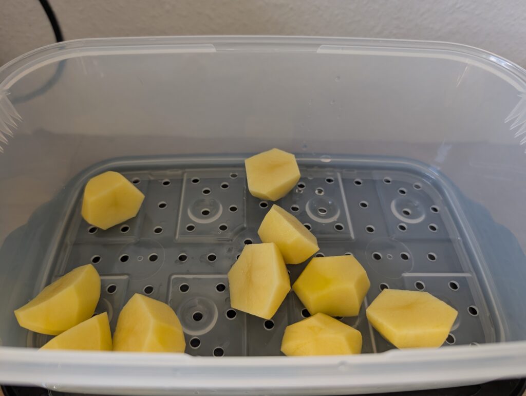 Amazon-Basics-Dampfgarer Kartoffeln