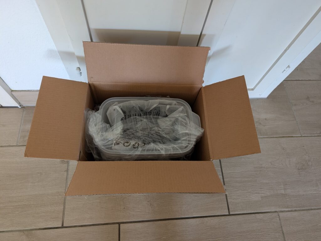 Amazon-Basics-Dampfgarer auspacken