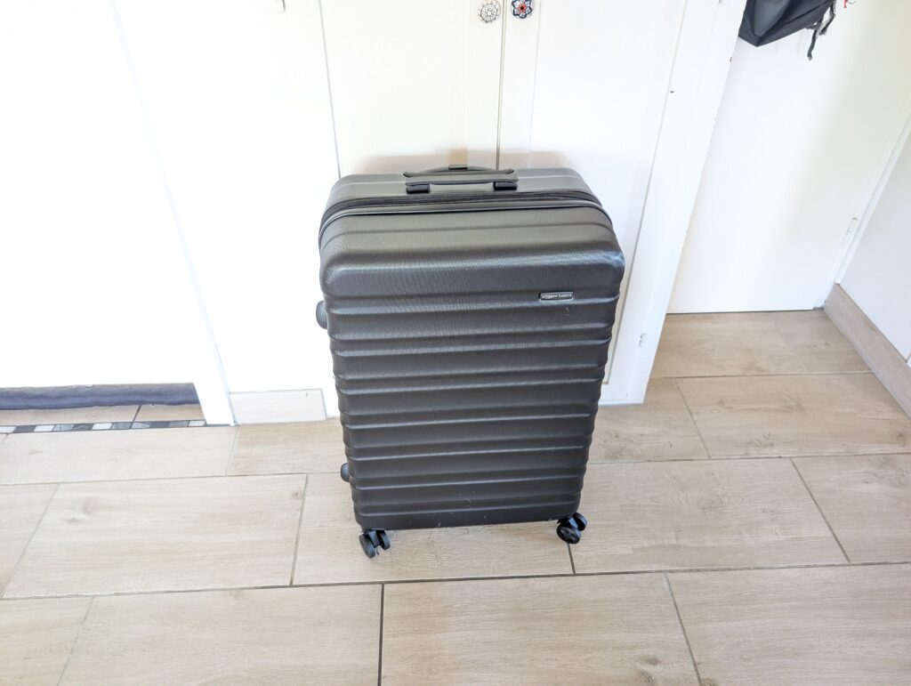 Amazon-Basics-Koffer ausgepackt