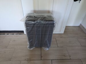 Amazon-Basics-Koffer auspacken