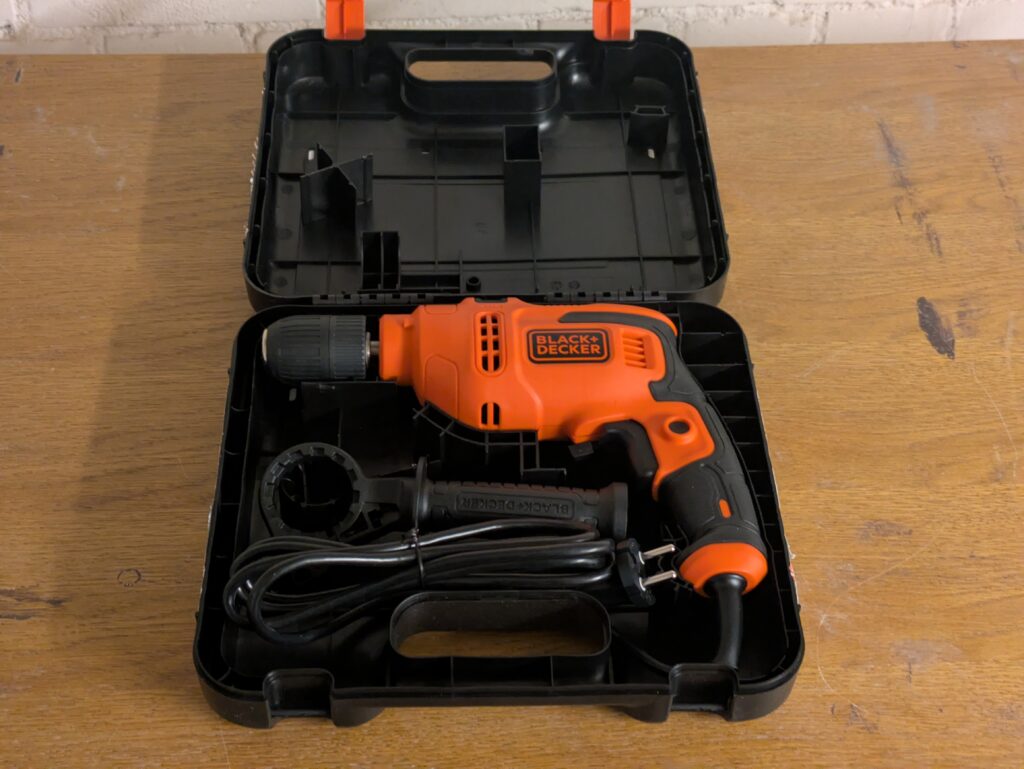 BLACK+DECKER BEH200K-QS Schlagbohrmaschine im Koffer