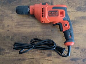 BLACK+DECKER BEH200K-QS Schlagbohrmaschine von links