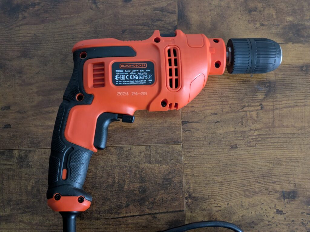 BLACK+DECKER BEH200K-QS Schlagbohrmaschine von rechts