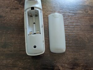 Beurer FT 58 Ohrthermometer Batteriefach geöffnet