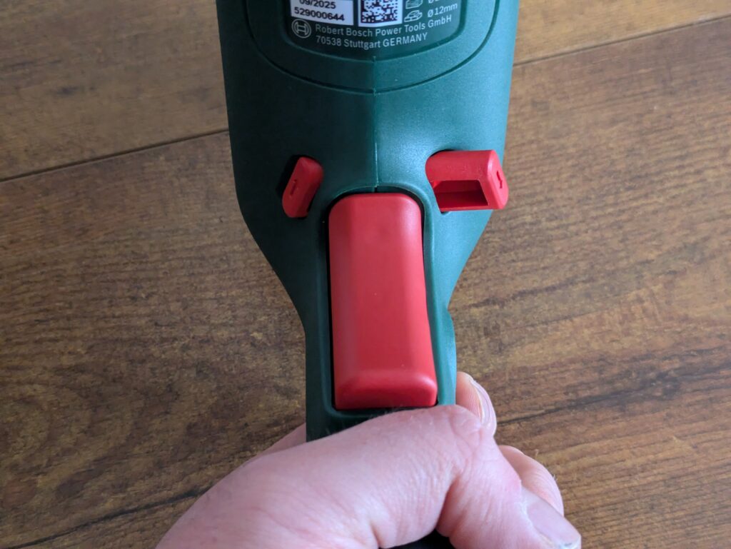 Bosch EasyImpact 600 Schlagbohrmaschine Griffbereich von vorne