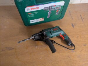 Bosch EasyImpact 600 Schlagbohrmaschine mit Koffer