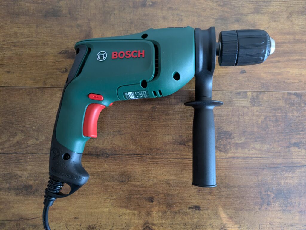 Bosch EasyImpact 600 Schlagbohrmaschine von rechts
