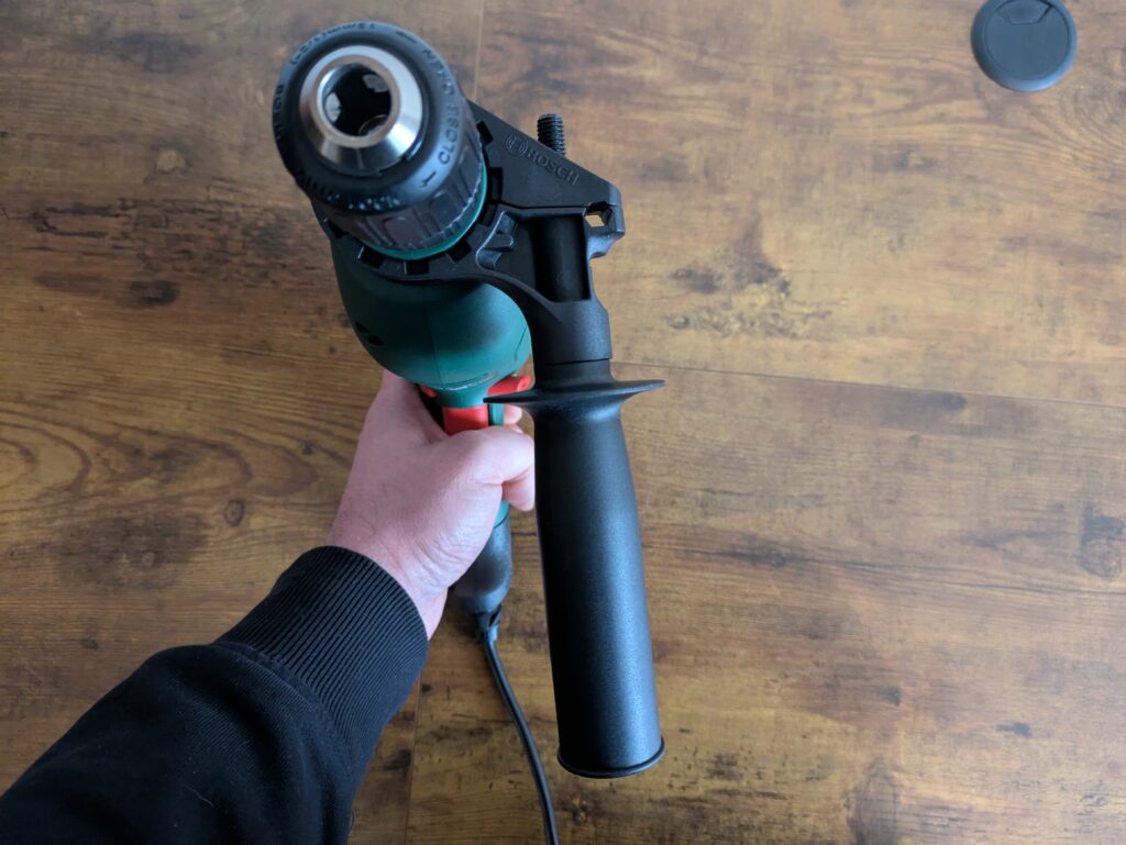 Bosch EasyImpact 600 Schlagbohrmaschine von vorne