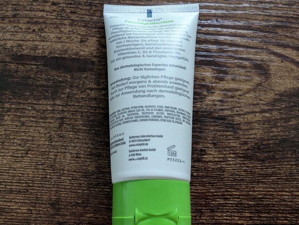Cetaphil-Feuchtigkeitscreme Angaben auf der Tube