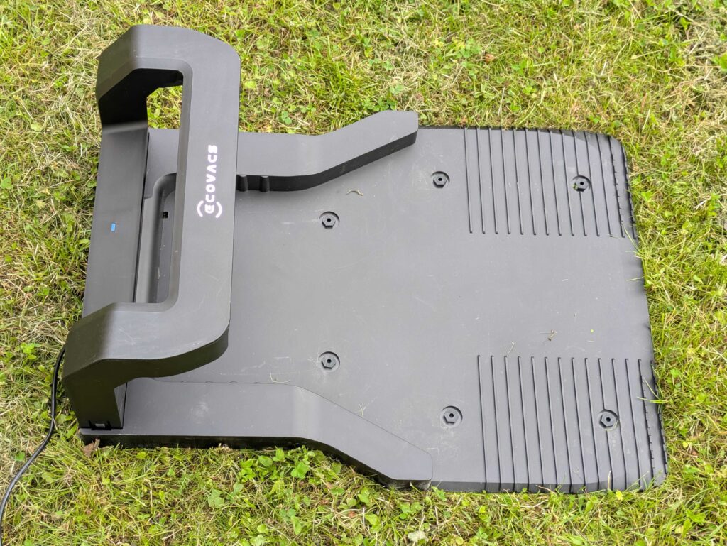 ECOVACS Goat A1600 LiDAR PRO Mähroboter Ladestation