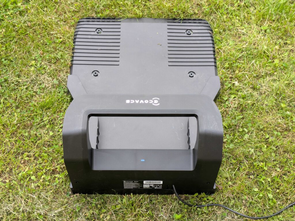 ECOVACS Goat A1600 LiDAR PRO Mähroboter Ladestation von hinten