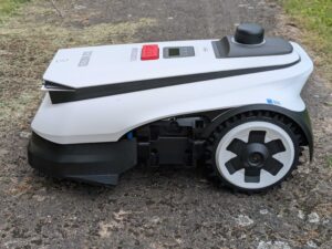ECOVACS Goat A1600 LiDAR PRO Mähroboter von rechts