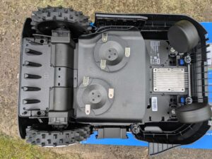 ECOVACS Goat A1600 LiDAR PRO Mähroboter von unten