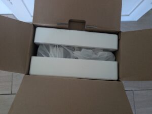 Fretta-Slow-Juicer Verpackung geöffnet