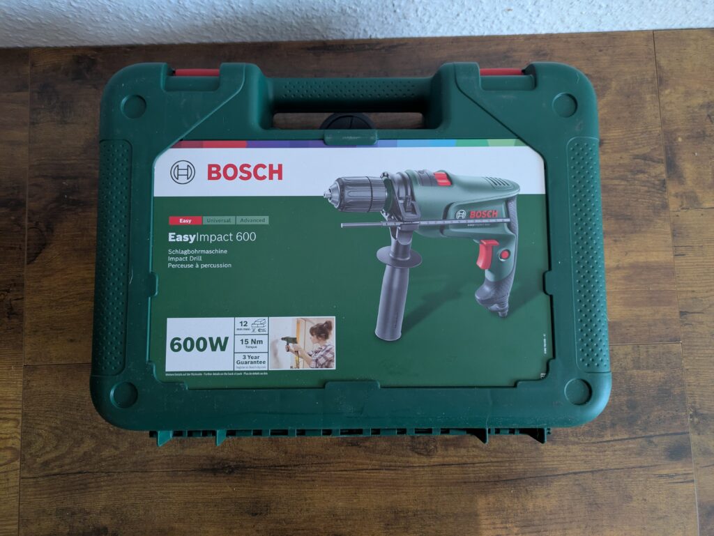 Koffer der Bosch EasyImpact 600 Schlagbohrmaschine