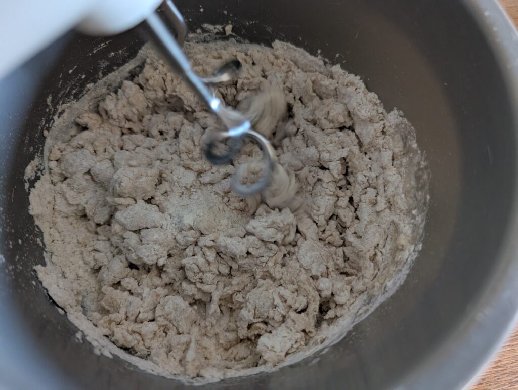 Krups 3 Mix 4000 Handmixer Hefeteig wird geknetet
