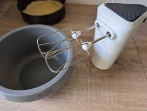 Krups 3 Mix 4000 Handmixer Rührbesen eingesetzt