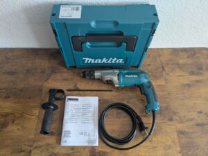 Lieferumfang der Makita HP2051FJ Schlagbohrmaschine (2)