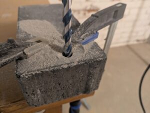 Makita HP2051FJ Schlagbohrmaschine im Einsatz (7)