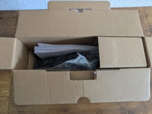 Verpackung der Einhell TE-ID 18 Li-Solo Schlagbohrmaschine geöffnet