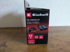 Verpackung des Akkus der Einhell TE-ID 18 Li-Solo Schlagbohrmaschine von der Seite
