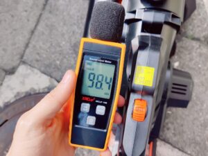 FUXTEC FX-E2LBS Laubsauger Lautstärke auf höchster Stufe