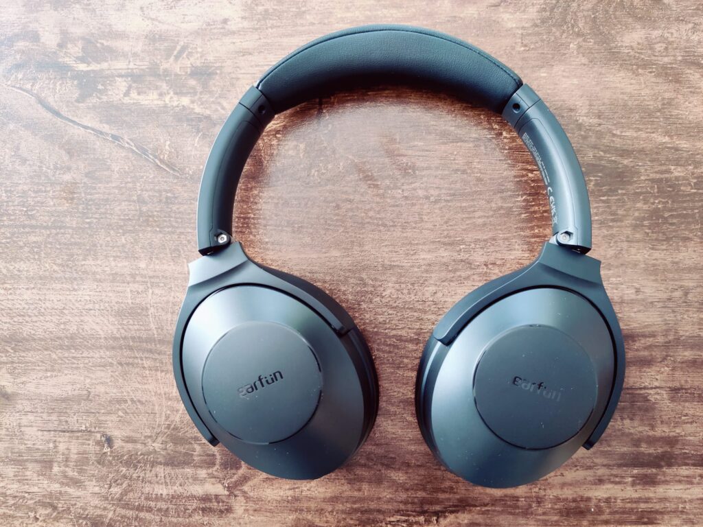 EarFun Wave Life Over-Ear-Kopfhörer von oben