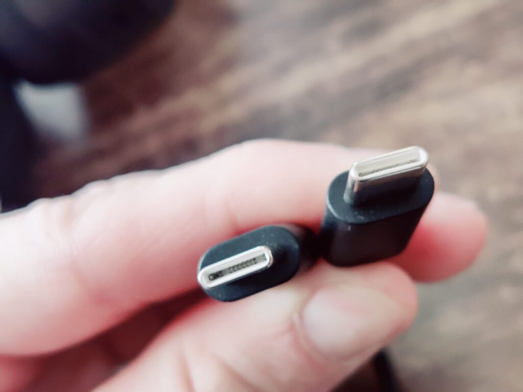EarFun Wave Life Over-Ear-Kopfhörer USB-C-Ladekabel