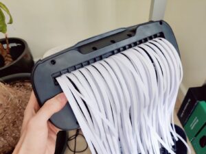 Genie 240S Aktenvernichter zu viele Blätter