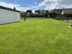 02-dreame-a3-awd-pro-schnittbild-laengsbahnen-garten