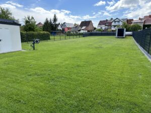 04-dreame-a3-awd-pro-schnittbild-rasen-vom-zaun