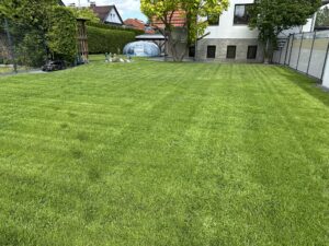 07-dreame-a3-awd-pro-schnittbild-garten-zurueckblick