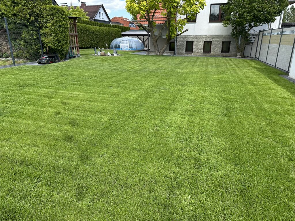 07-dreame-a3-awd-pro-schnittbild-garten-zurueckblick