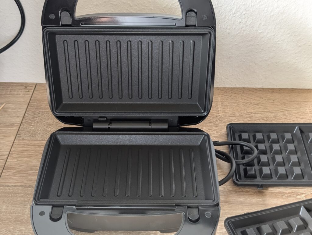 Philips 5000-Serie 3-in-1 Sandwichmaker Paniniplatten im Gerät