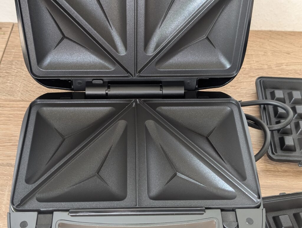 Philips 5000-Serie 3-in-1 Sandwichmaker Sandwichplatten im Gerät