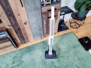 Tineco Floor One i7 Fold Premium Nass-Trockensauger ausgeklappt
