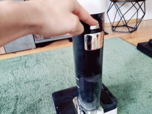 Tineco Floor One i7 Fold Premium Nass-Trockensauger Schmutzwasserbehälter Entriegelung