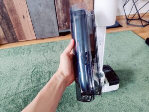 Tineco Floor One i7 Fold Premium Nass-Trockensauger Schmutzwasserbehälter entnommen