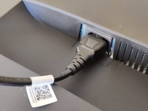 ASUS Eye Care VY279HGR Monitor Netzkabel angeschlossen