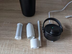 BRITA LARQ iQ Trinkflasche mit Wasserfilter Trinkhalm, Gehäuse, Kartusche