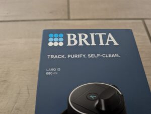 BRITA LARQ iQ Trinkflasche mit Wasserfilter Verpackung Detail