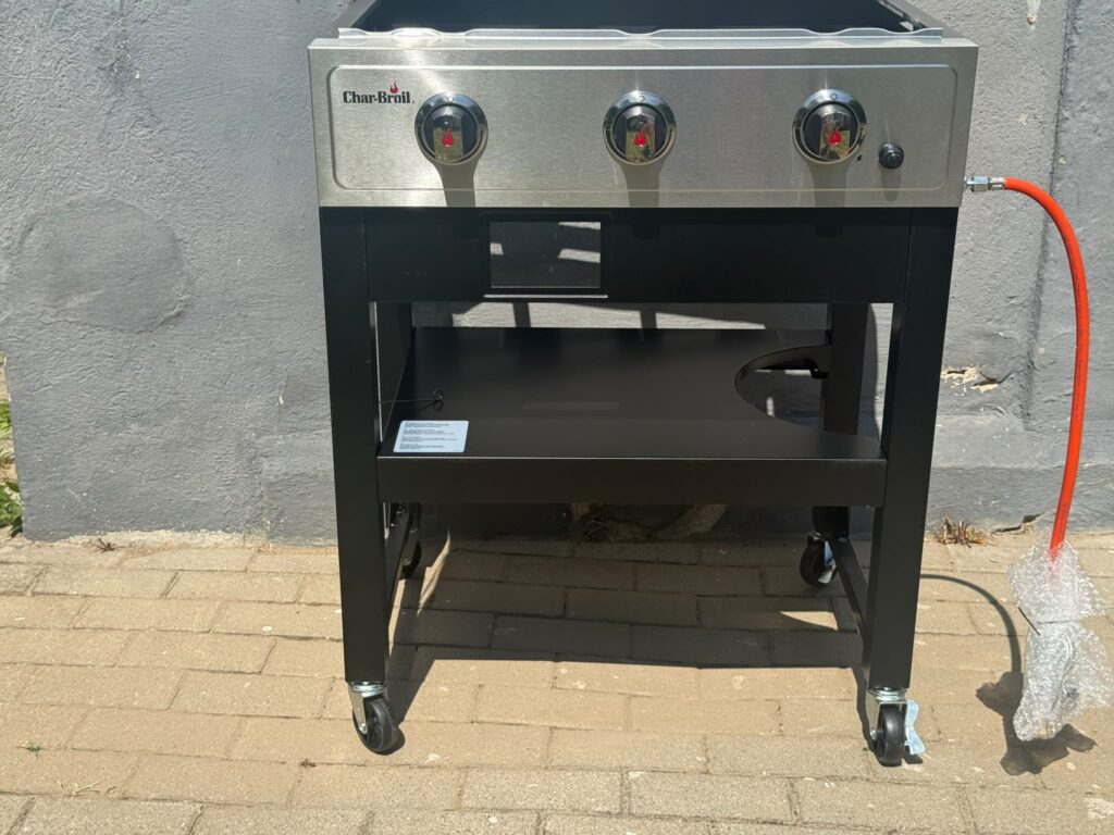 Char-Broil Griddle 3400 Gasgrill teilmontiert