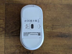 HATOR Quasar 3 ULTIMA 8K Wireless von unten ohne Schutz