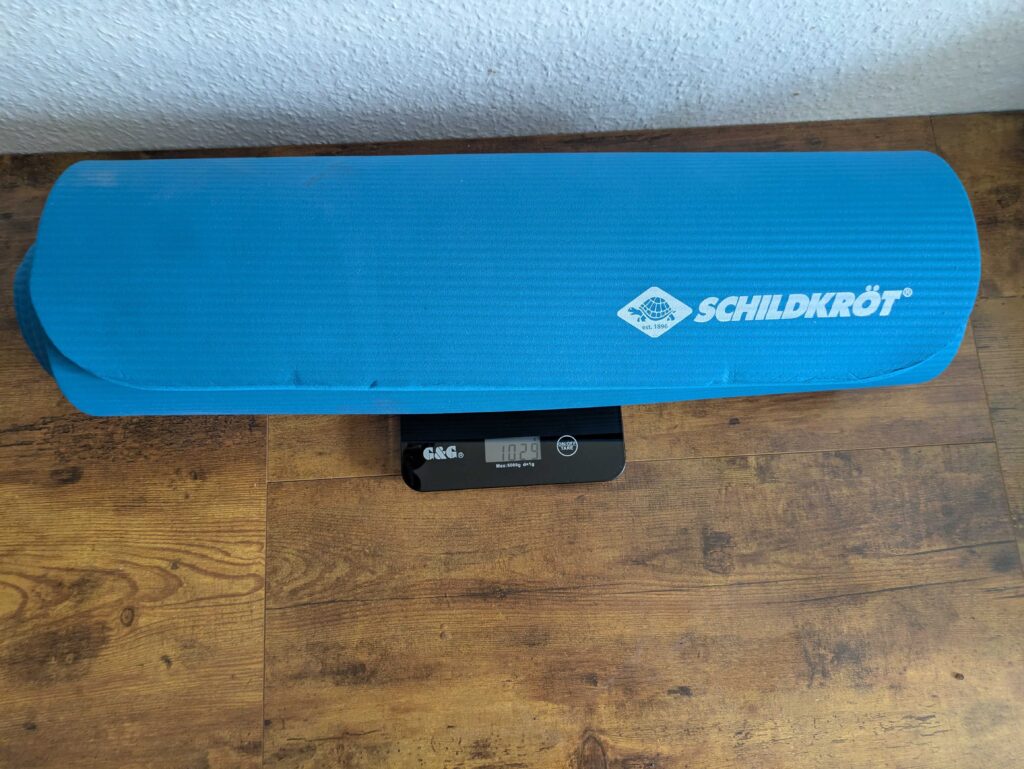 Schildkröt Gymnastikmatte gewogen
