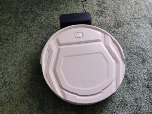 Lefant M210P Staubsauger-Roboter beim Aufladen
