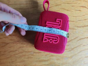 JBL Go 5 Lautsprecher gemessene Höhe