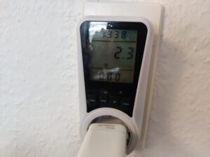 JBL Go 5 Lautsprecher Stromverbrauch beim Laden im Test