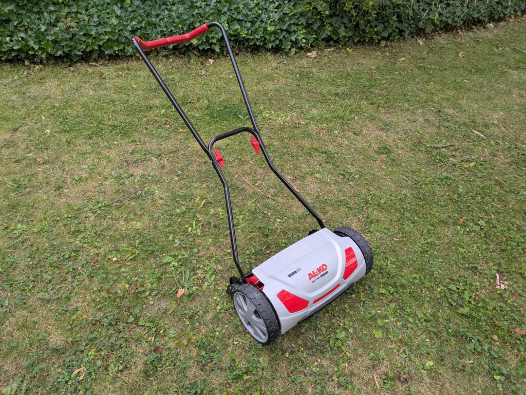AL-KO Razor Cut 38.1 HM Comfort Spindelmäher mit Griff nach hinten von der Seite