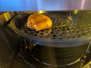 Panasonic NN-CD58RSEPG Hähnchen im Garraum