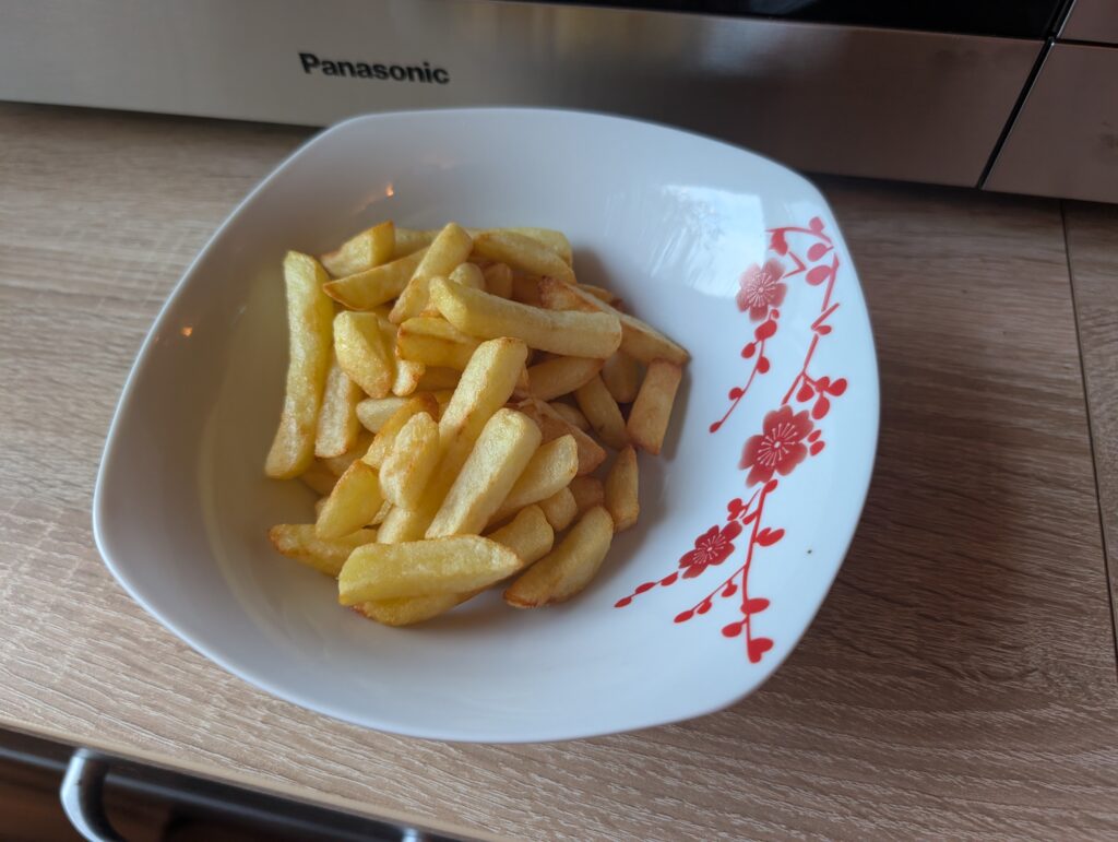 Panasonic NN-CD58RSEPG Minibackofen Pommes frites fertig